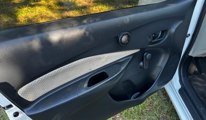 2007 Toyota Yaris full