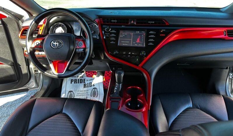 2019 Toyota Camry SE full
