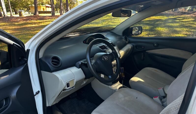 2007 Toyota Yaris full