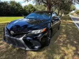2018 Toyota Camry SE full