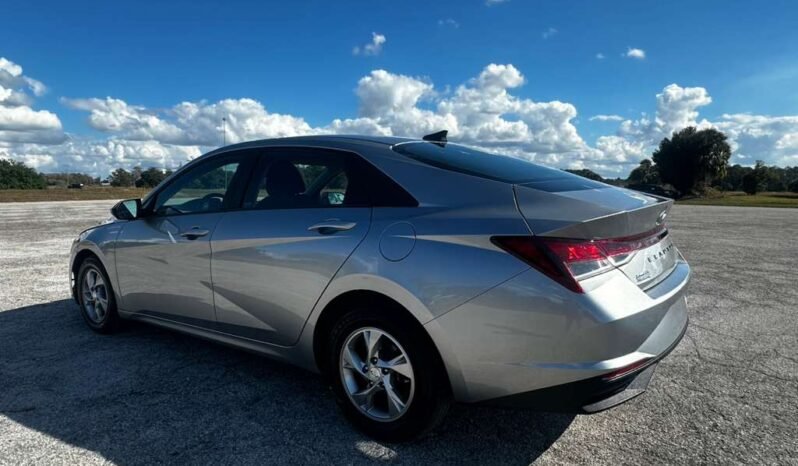 2021 Hyundai Elantra SE full