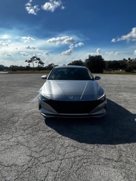 2021 Hyundai Elantra SE