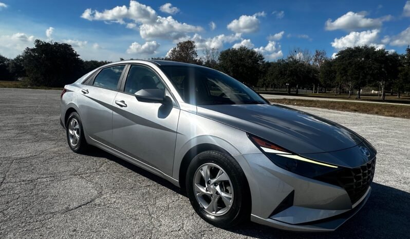 2021 Hyundai Elantra SE full