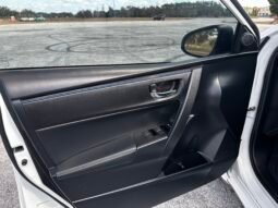 2018 Toyota Corolla SE full