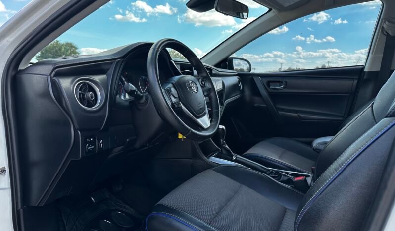 2018 Toyota Corolla SE full