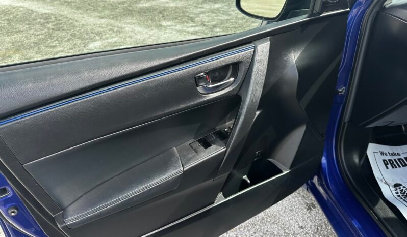 2018 Toyota Corolla SE full