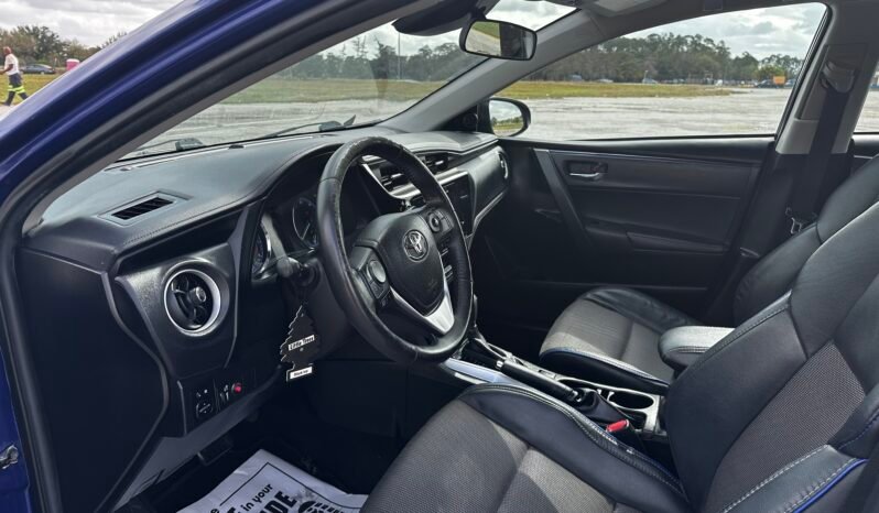 2018 Toyota Corolla SE full