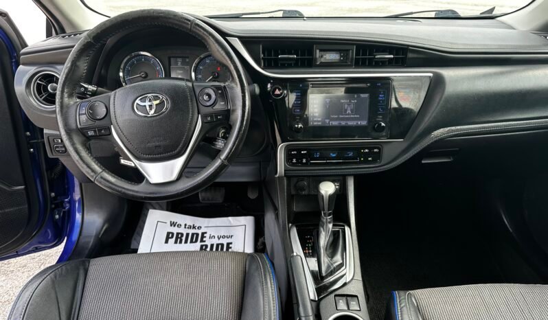 2018 Toyota Corolla SE full